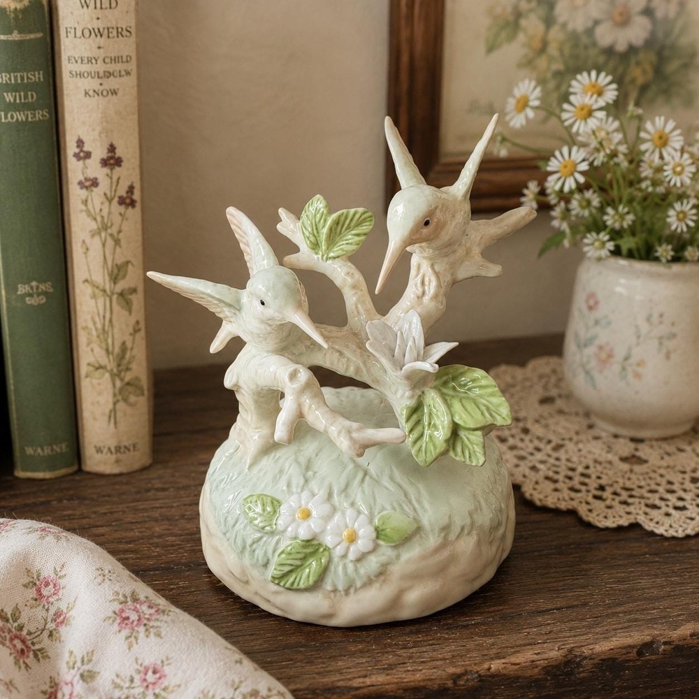 Otagiri Tenderly Hummingbird Music Box Hand Painted Porcelain Japan Cottagecore